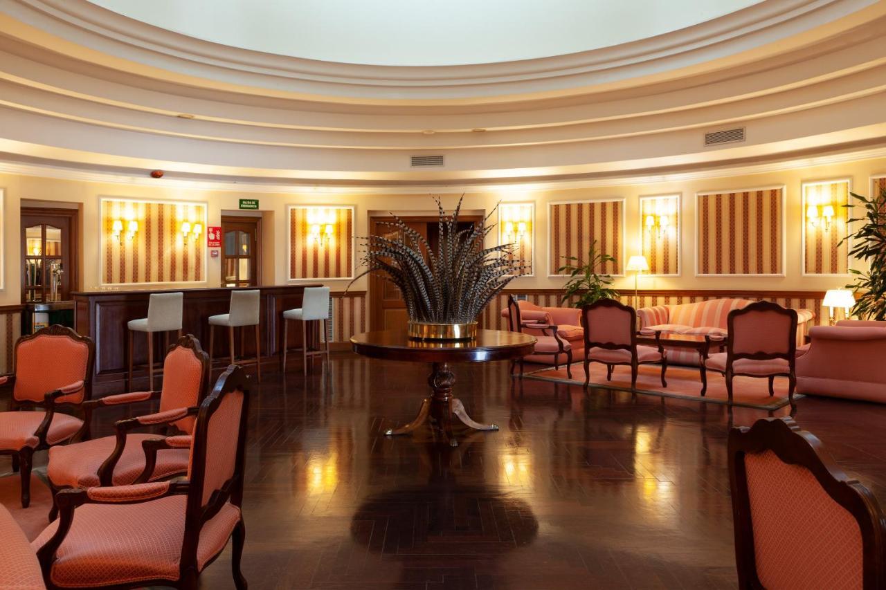 Hotel Hoyuela Santander Exteriör bild
