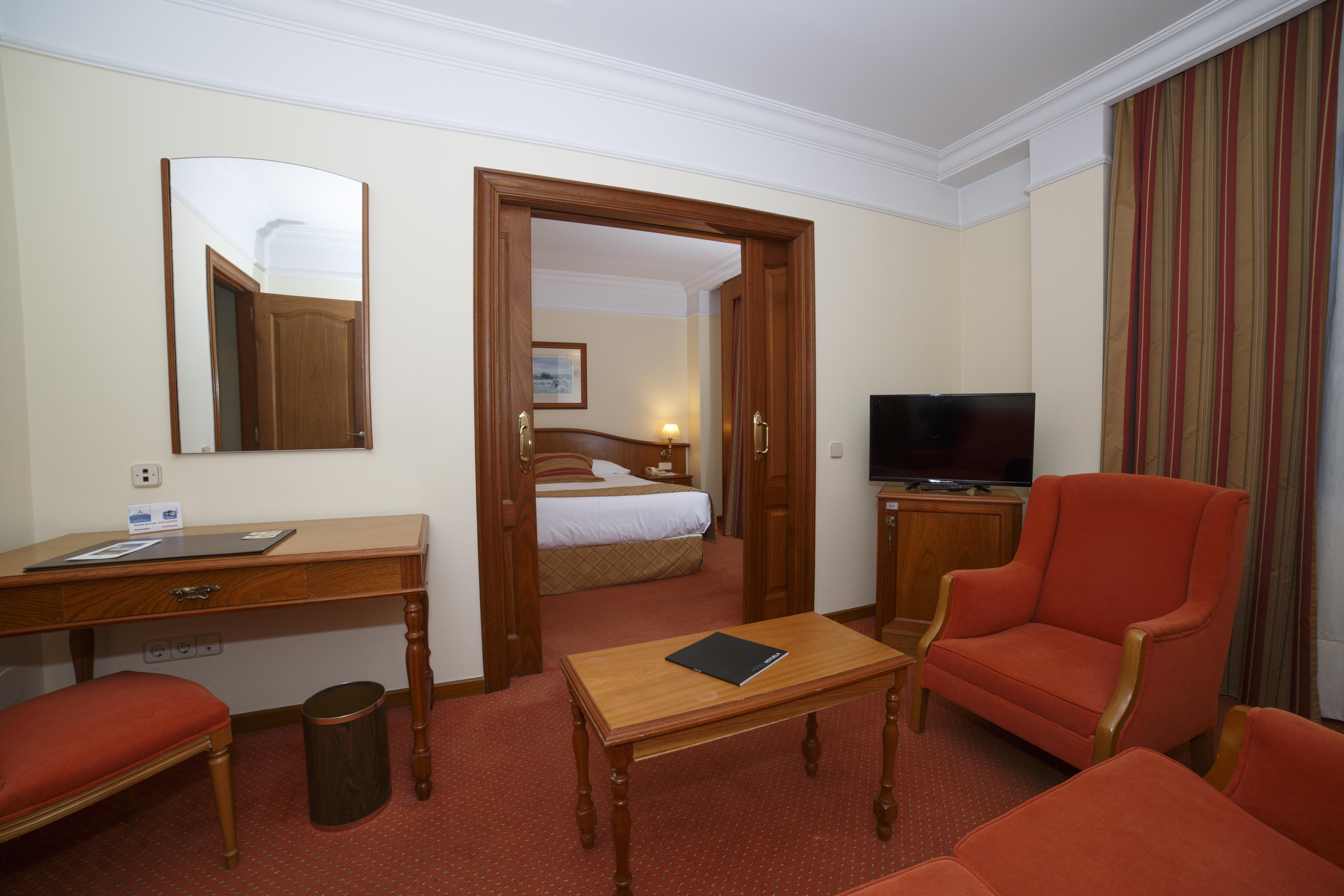 Hotel Hoyuela Santander Exteriör bild